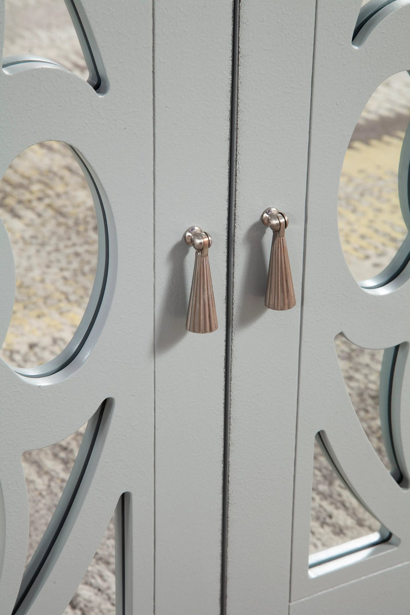 Clover Accent Chest - AMAZON FACTORY