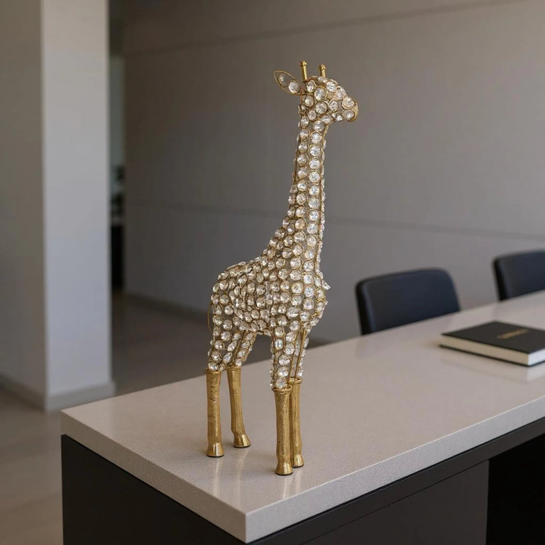 Crystal Giraffe Tabletop Sculpture - AMAZON FACTORY